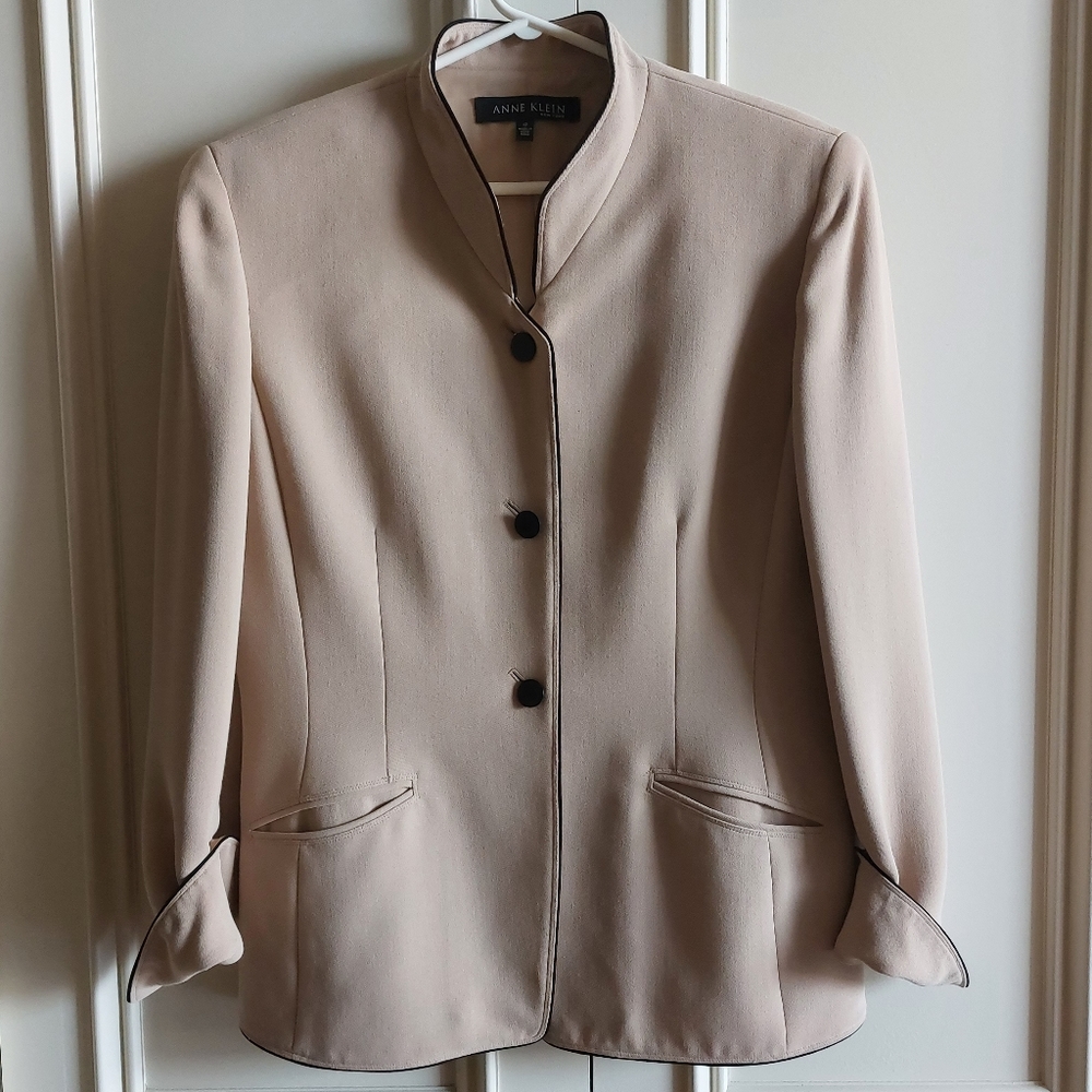 Anne Klein Cream Blazer with Black Trim